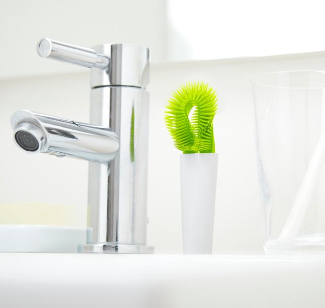 届きにくい隙間汚れに便利