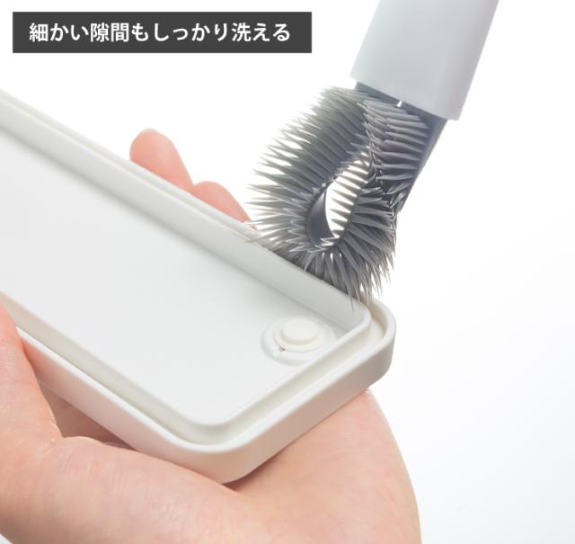 細かい毛で隙間の汚れを掻き出します