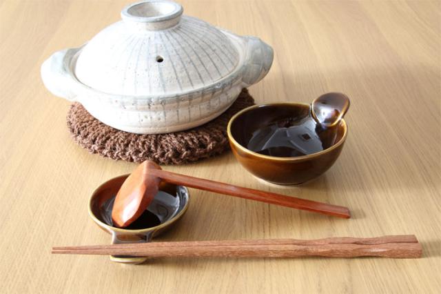 鍋料理の際にお玉置きや薬味入れやとしても活躍します