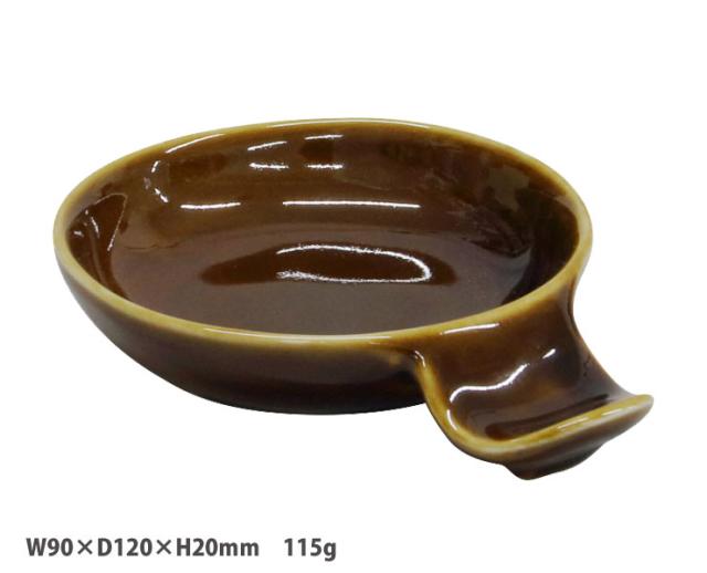 お刺身を食べるの醤油皿、漬物などご飯のお供を置く漬物皿など使い方はいろいろ