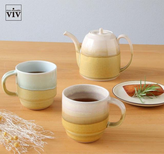 釉薬の濃淡を地層（STRATA）に例えた個性的なポット