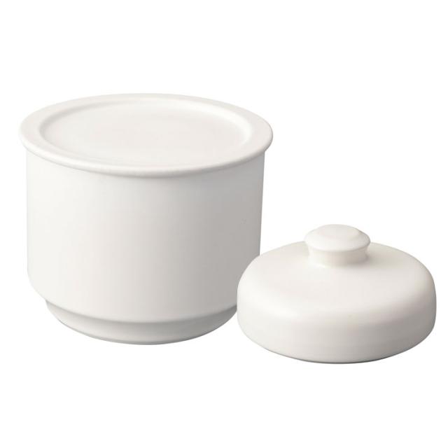 漬け物づくりに欠かせない重石と保存ができる蓋付き