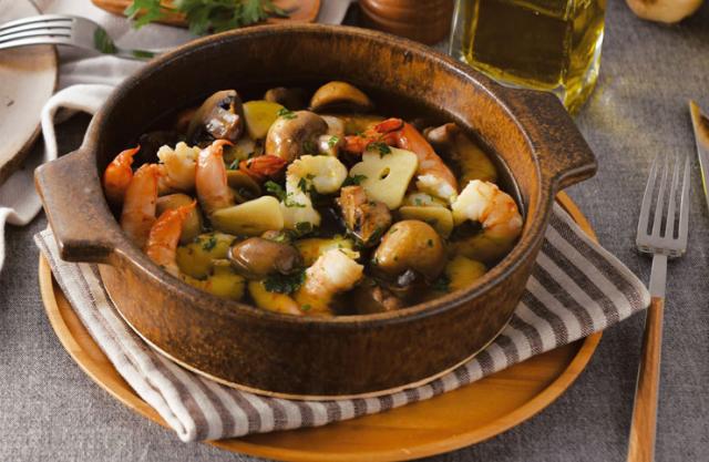 保温性が高く、冷めにくいから熱々をしばらく楽しめます