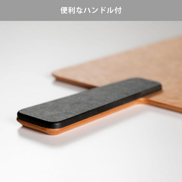 ハンドル付きでサーブもできるカッティングボード