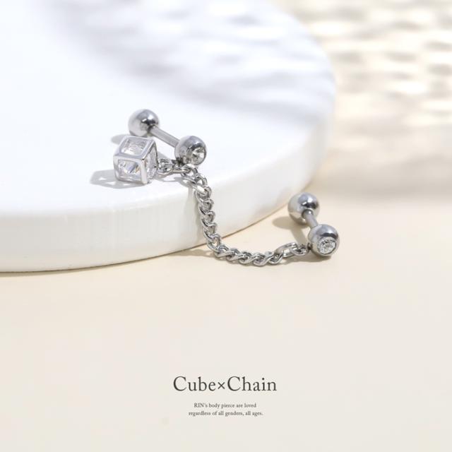 スタイリッシュなピアス