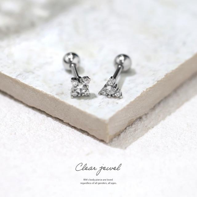 プチサイズの上品ピアス