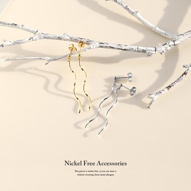 スタッドピアス