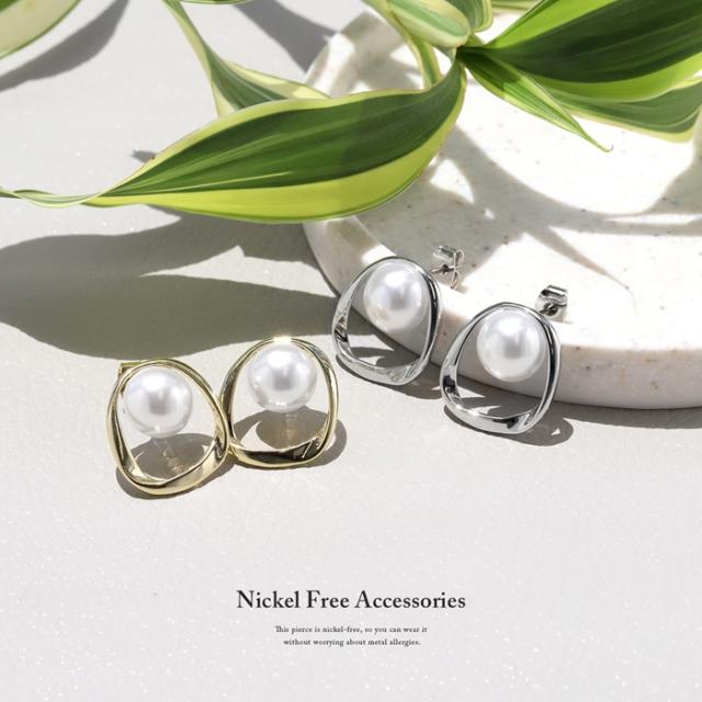 スタッドピアス