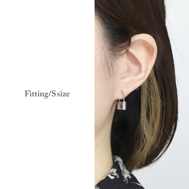 サージカルステンレス素材