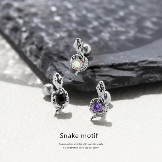 スネークジュエル軟骨ピアス