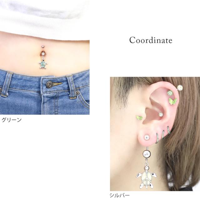 ビーチで視線を釘付け