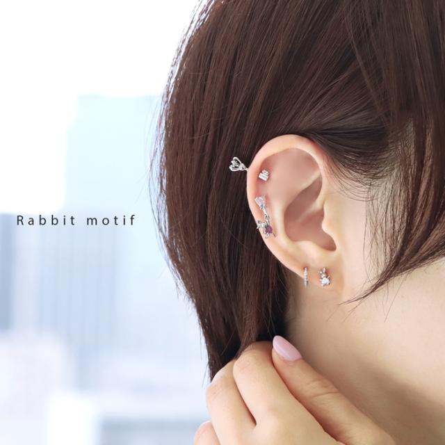 バンザイうさぎ軟骨ピアス