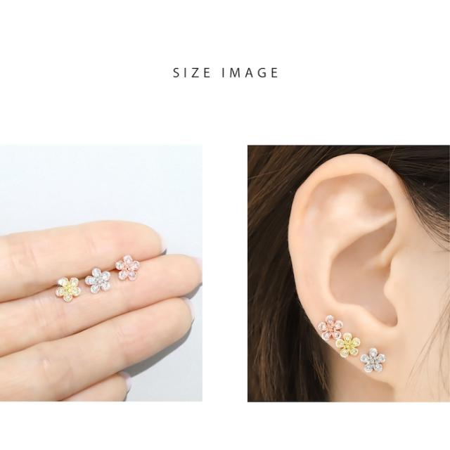 耳元をキラキラに