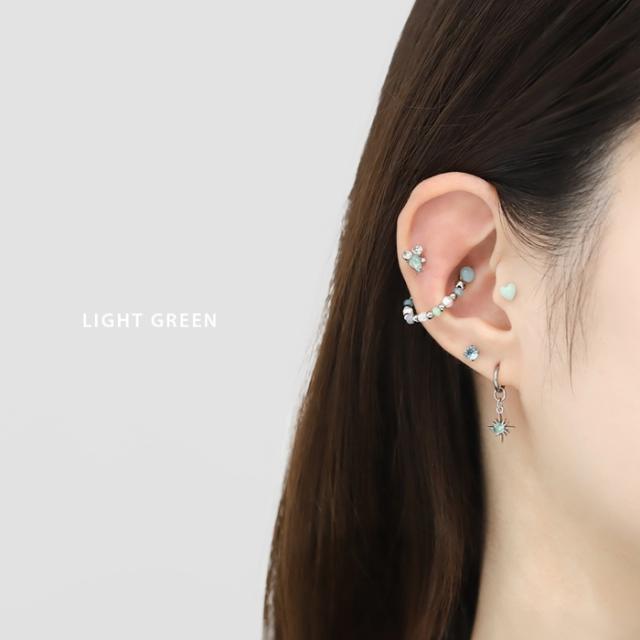 ライトグリーン