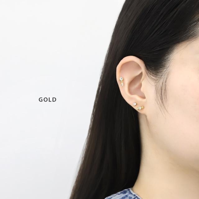 リボン型ピアス