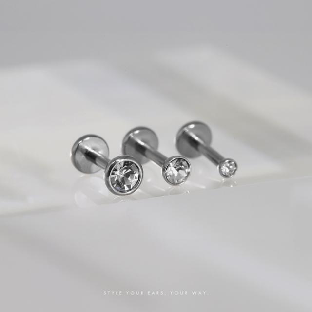 日常使いできるシンプルピアス