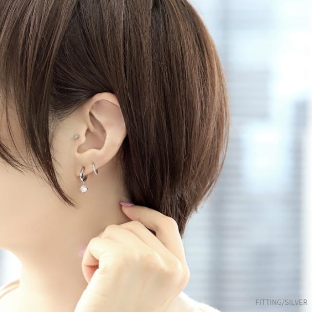 耳元が華やかに