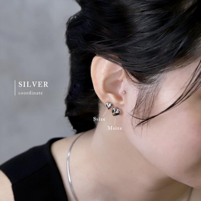 デザインピアス