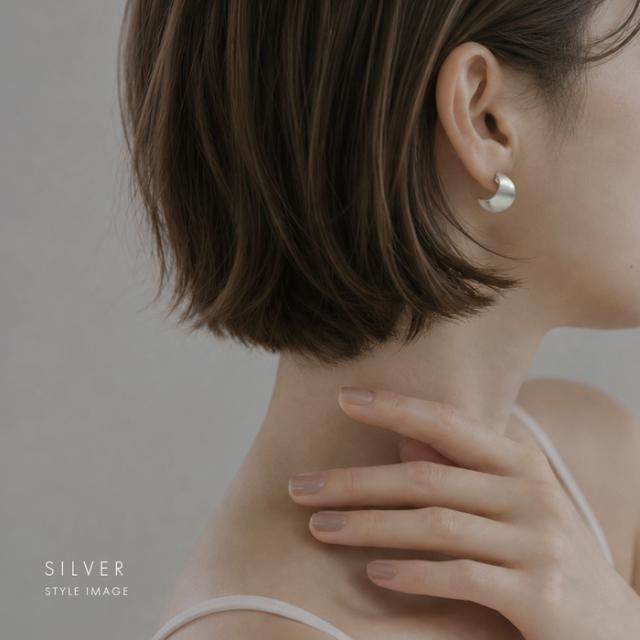 立体的なフォルムが綺麗 ラウンドモチーフ