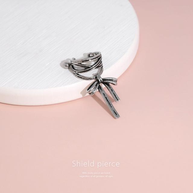リボンシールドピアス