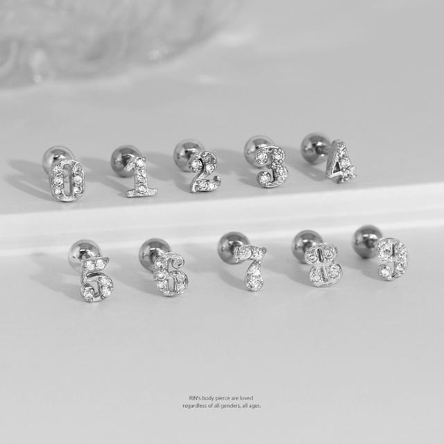 おしゃれなシルバーベース