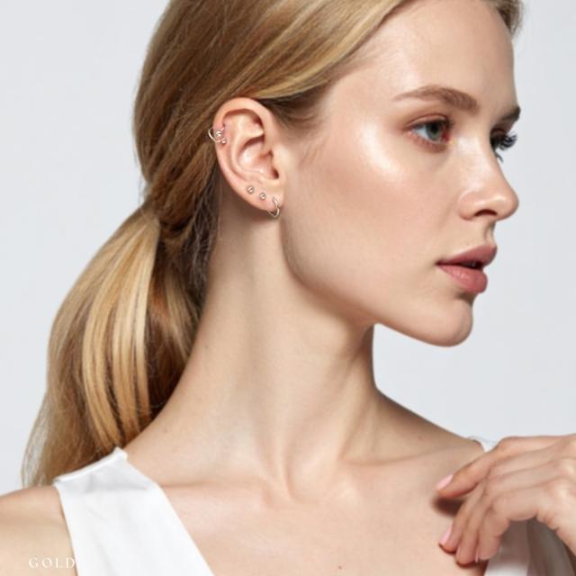 日本製のピアス