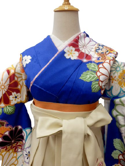 【期間限定割引】【レンタル】　往復送料無料 全部揃って安心 レンタル 小学生 大学生 卒業式 袴 レンタル 袴 卒業式袴セット 小学生 袴女児 女の子 小学生 袴 セット 小学生 卒業式 袴 レンタル 女の子 小学校 卒業式 着物 紺地 雪輪 捻れ梅 柄No.K-339