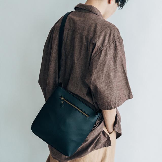 DEVICE フェイクレザー ゴールドカラー ショルダーバッグ