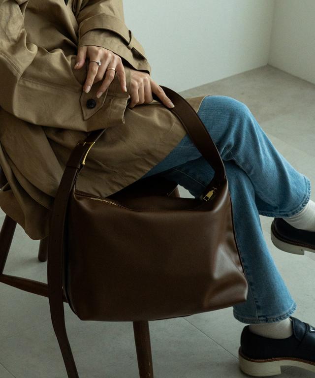 DEVICE PU ゴールドファスナー ショルダーバッグ