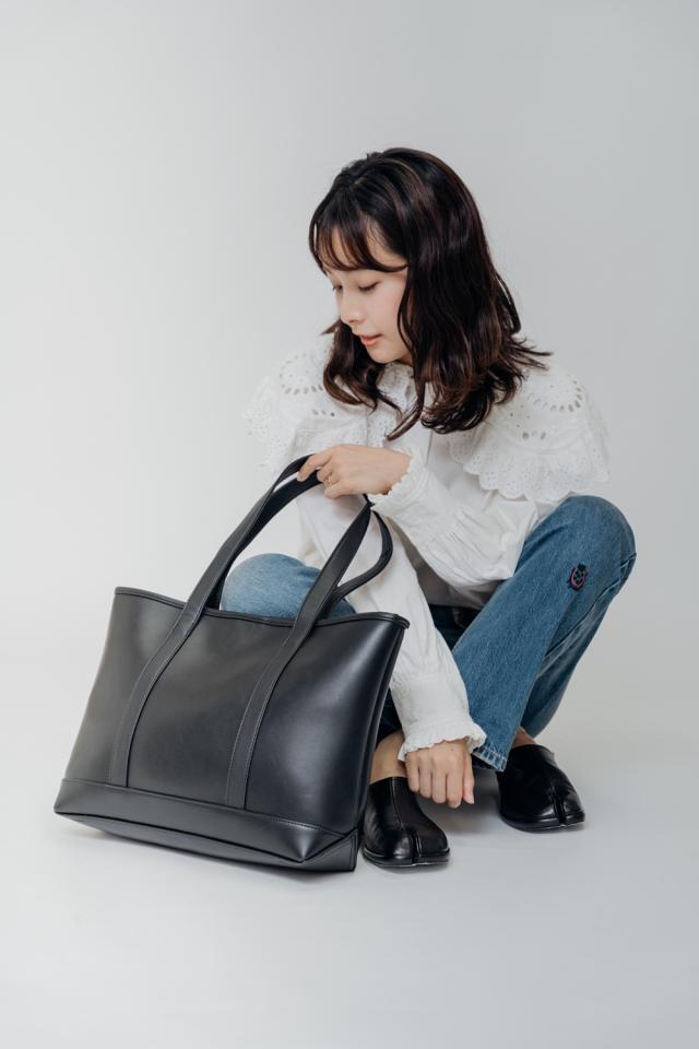 DEVICE＋ フェイクレザー シックデザイントートバッグ