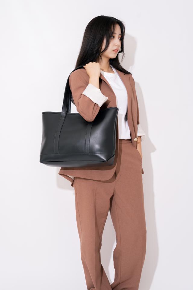 DEVICE＋ フェイクレザー シックデザイントートバッグ