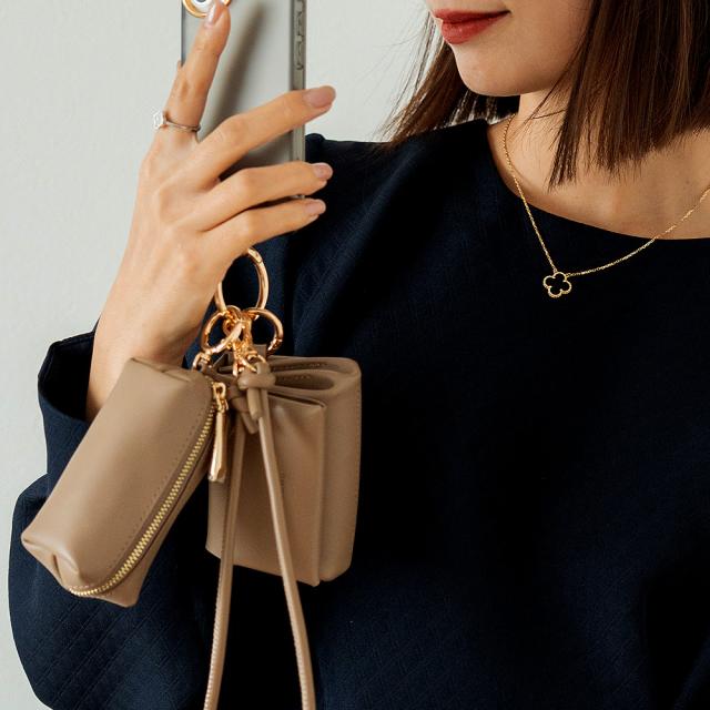 Rename 本革 マルチ ポーチ 