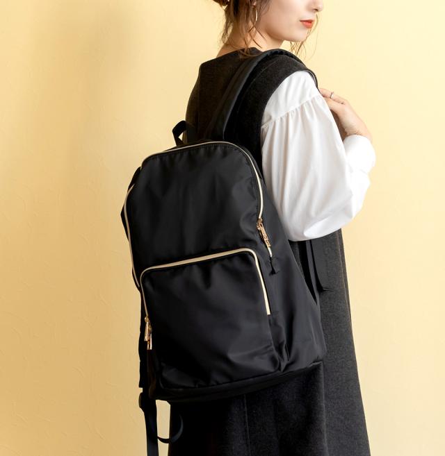 Rename ゴールドファスナーデイバッグ