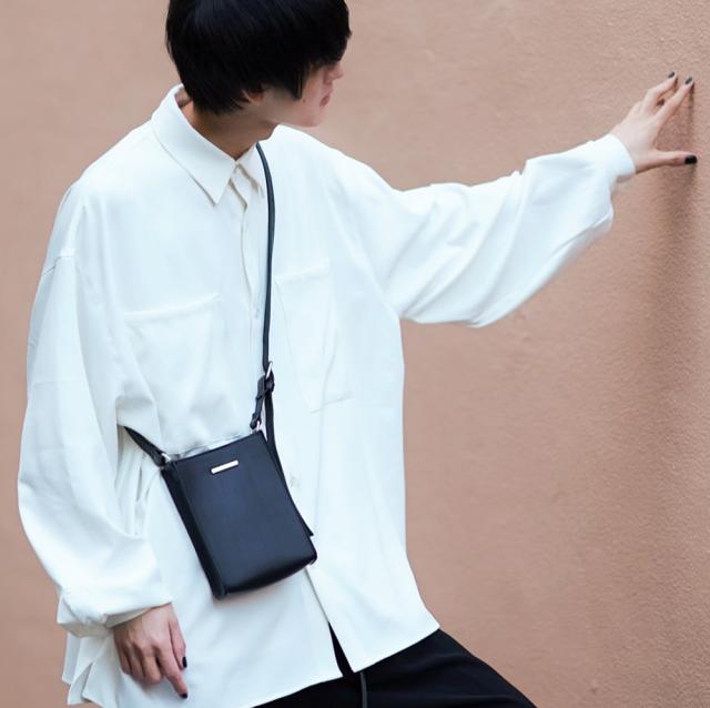 Rename 本革 スクエア ショルダーバッグ 