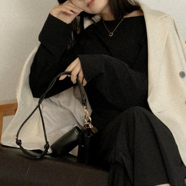 Rename フェイクレザー ショルダーストラップ