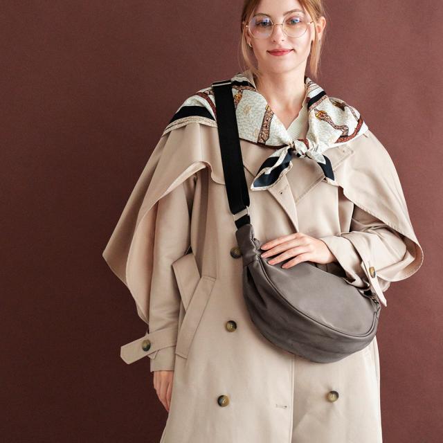 Rename  ハーフムーン クロスボディバッグ 