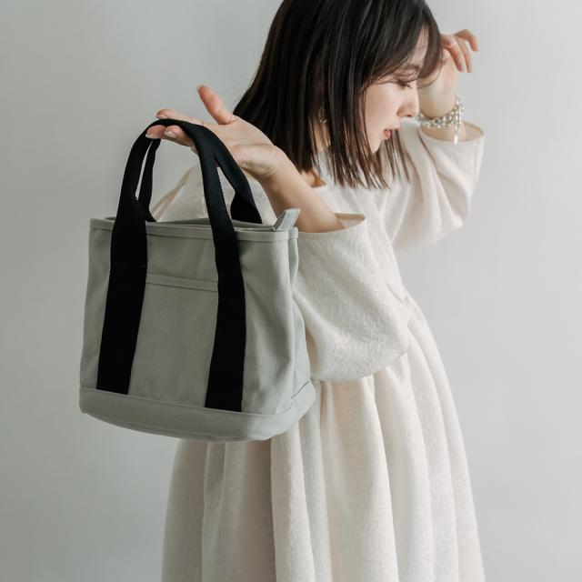 Rename ファスナー付 仕切り ミニ トートバッグ