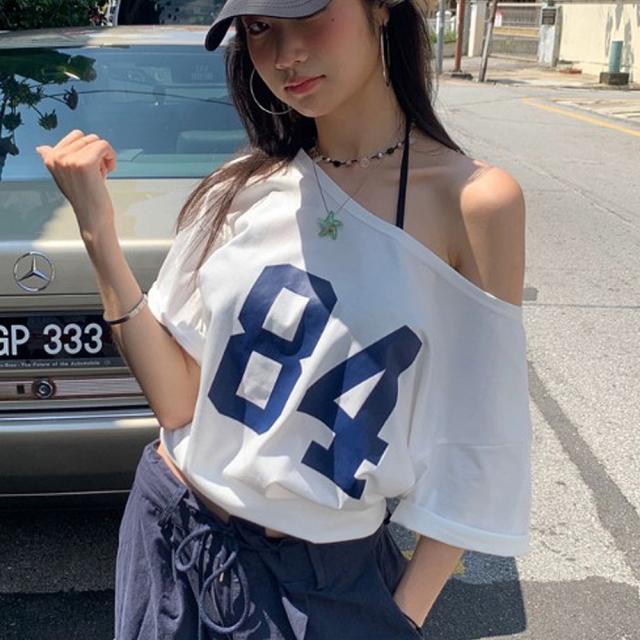 オフショルダー Tシャツ