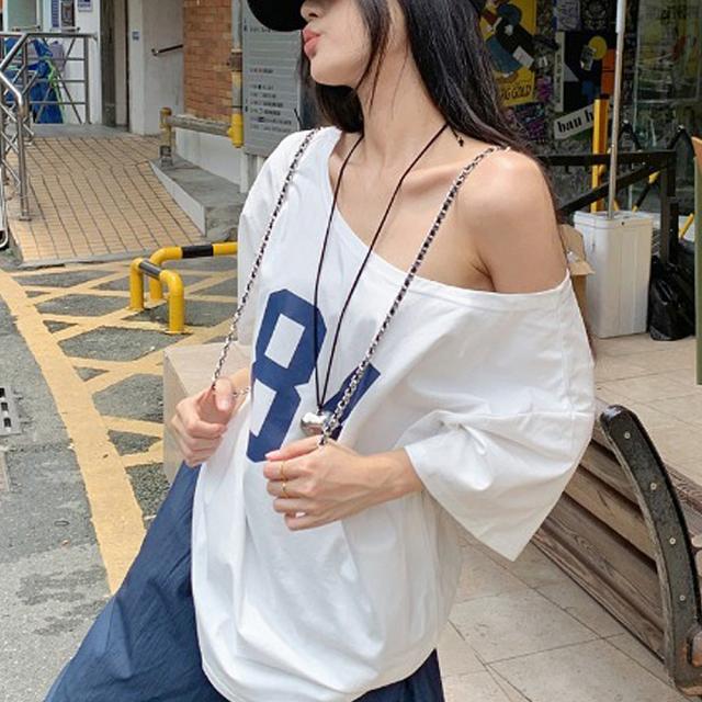 オフショルダー Tシャツ