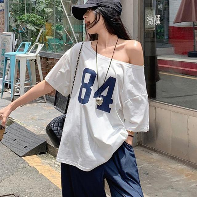 オフショルダー Tシャツ
