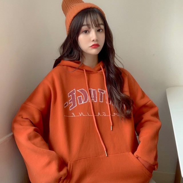 レッドカラーフロントロゴ オーバーサイズ フーディ パーカー