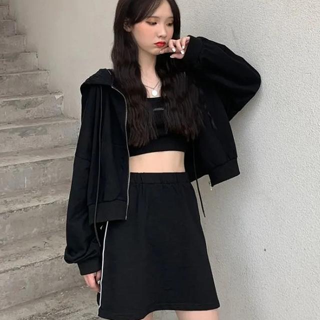 シンプル ショート丈 パーカー