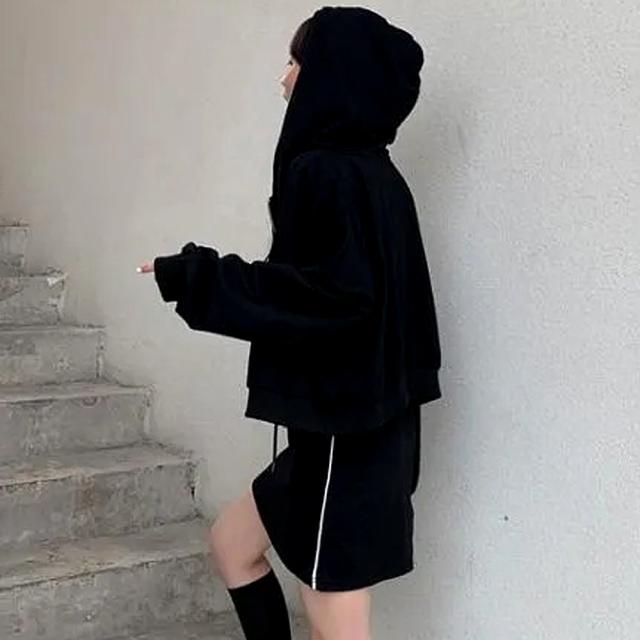 シンプル ショート丈 パーカー