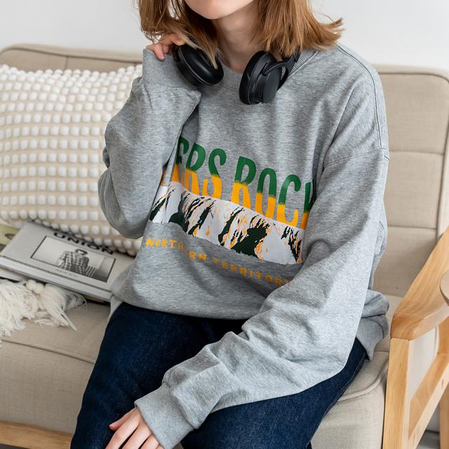 ルーズグラフィックプリント スウェット