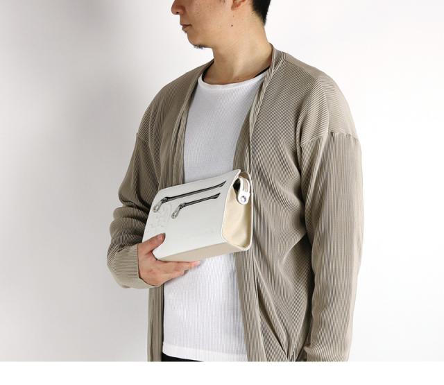 CASTELBAJAC (カステルバジャック) Tirier2(トリエ2)シリーズ クラッチバッグ 075201 