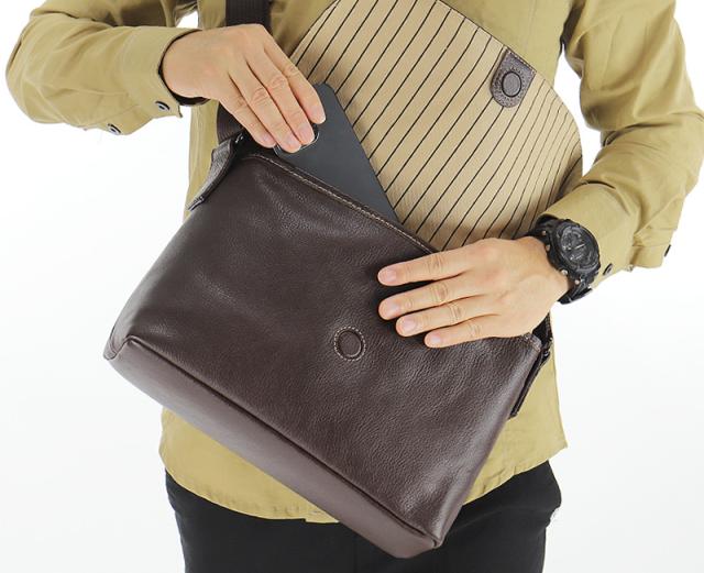 TRUSTER トラスター モスク メッセンジャーバッグ 牛革 本革 レザー 75815