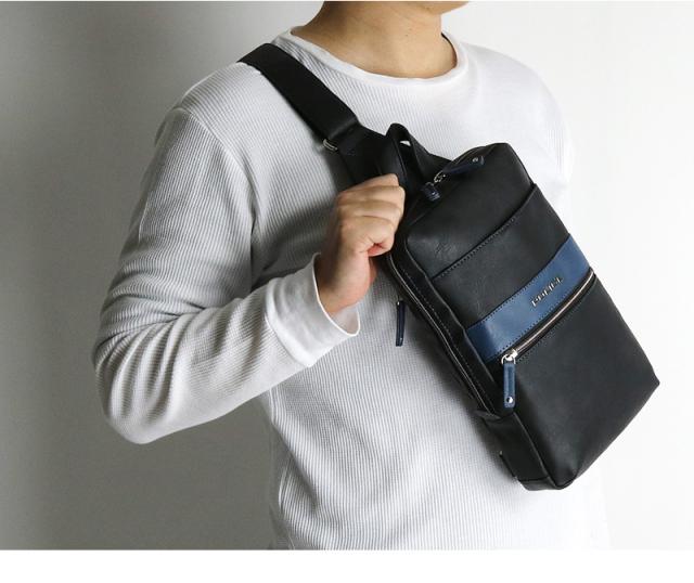 POLICE ボディバッグ PA-66001