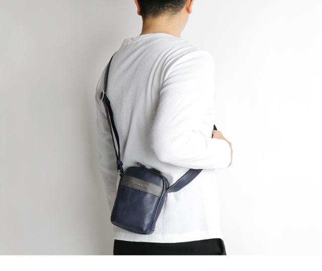 POLICE ミニショルダーバッグ PA-66002