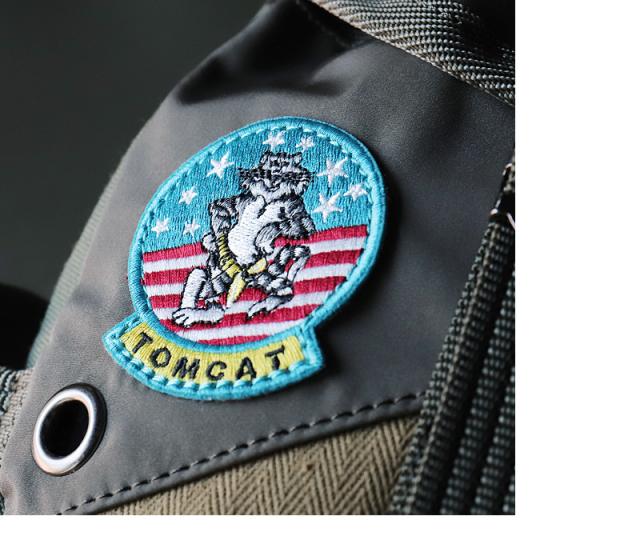 ボディバッグ AVIREX 限定モデル TOPGUN トップガン メンズ レディース 男女兼用 AVX305J