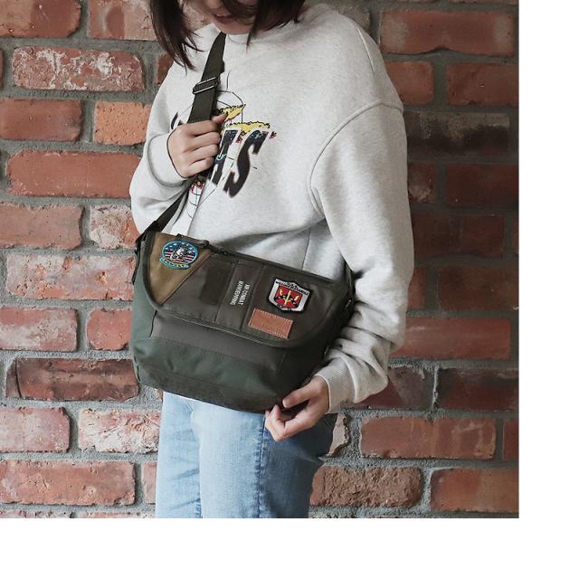 ショルダーバッグ AVIREX 限定モデル TOPGUN トップガン メンズ レディース 男女兼用 A5ミニショルダーバッグ AVX3520J